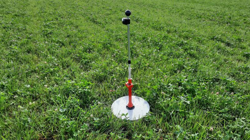 De metingen van de grasgroei gebeurden zowel op geïrrigeerde als op niet geïrrigeerde percelen.